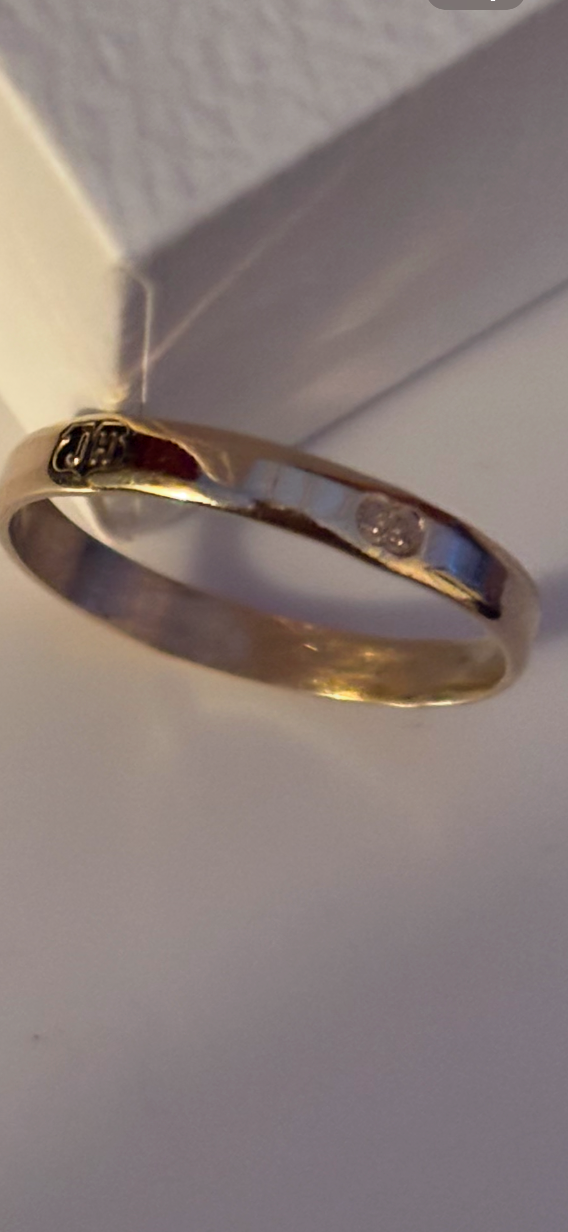 9ct Solid Gold Ring Hallmarked on the outside Handmade