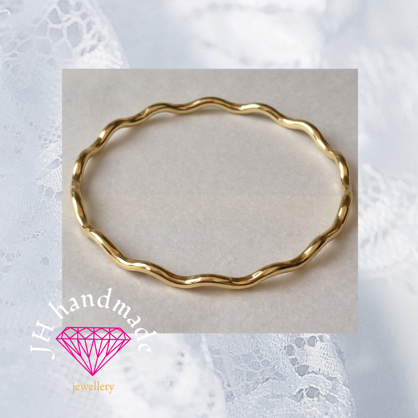 9ct Solid Gold Wave Bangle 4mm Heavy 20 to 24grams Hallmarked