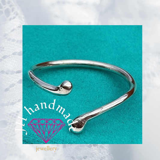 Solid Silver Raindrop Thumb Ring 1.5mm