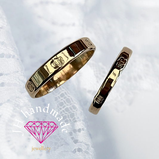 9ct Solid Gold Ring Hallmarked on the outside Handmade