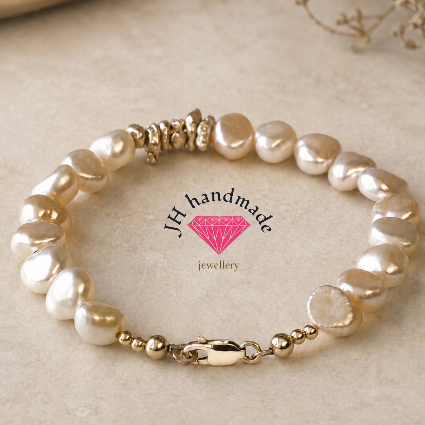9ct solid gold Nugget and fresh water pearl Bracelet