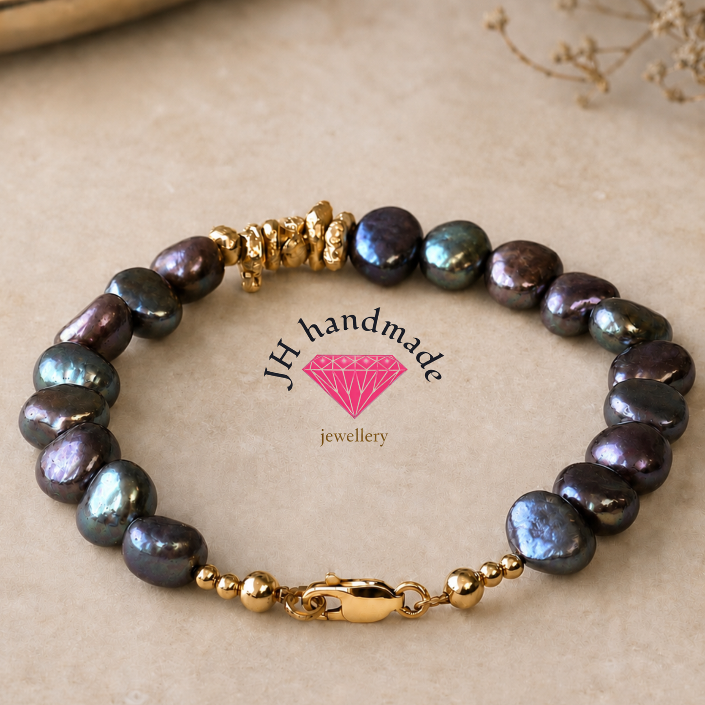 9ct solid gold Nugget and fresh water pearl Bracelet