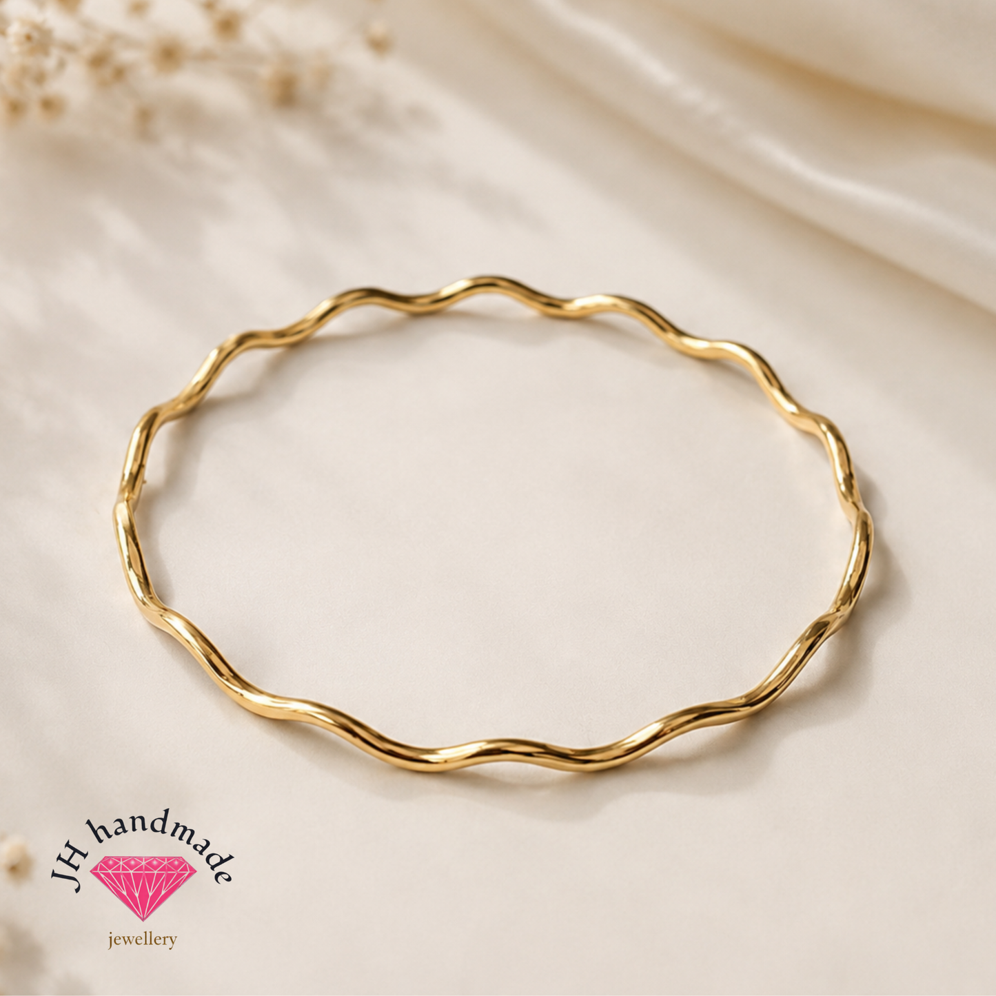 9ct Solid Gold Wave Bangle Heavy 16grams